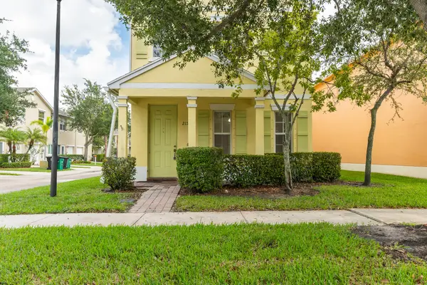 2155 SE Casselberry Drive, Port St Lucie, FL 34952