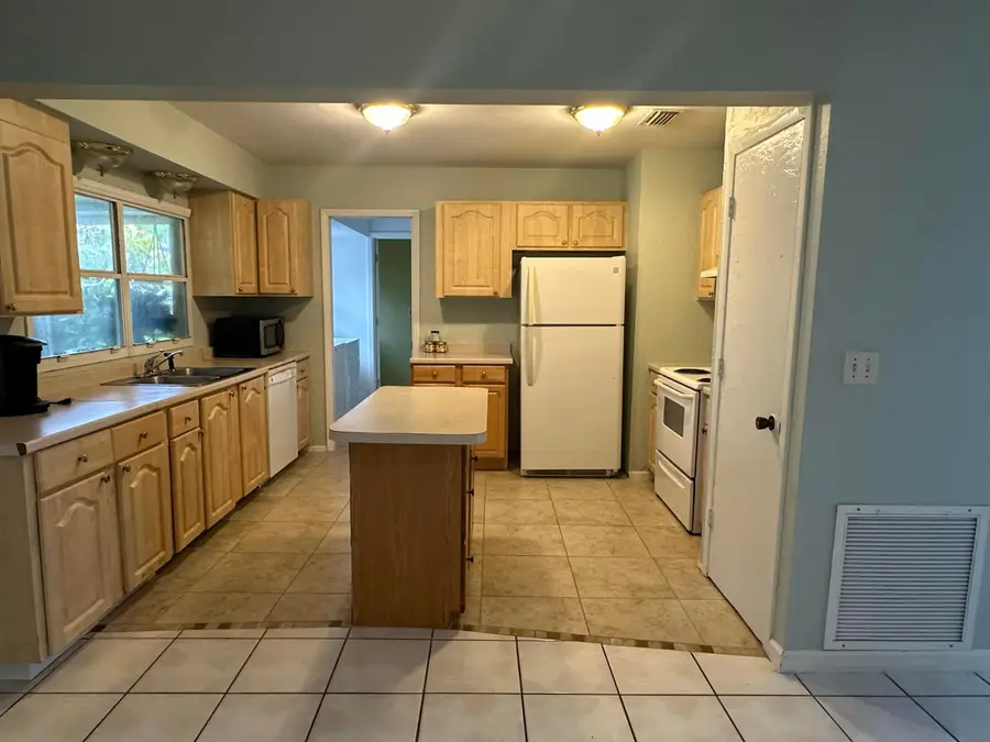 258 SW Bridgeport Drive, Port Saint Lucie, FL 34953 - #3