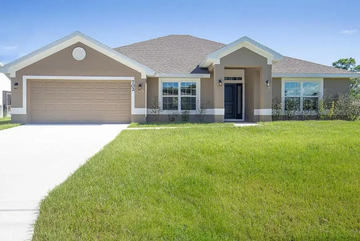 702 SE Walters Terrace, Port Saint Lucie, FL 34983 - #1