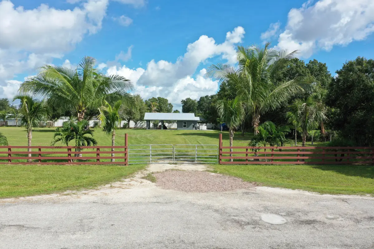 2055 SW 3rd Street, Okeechobee, FL 34974 - #1