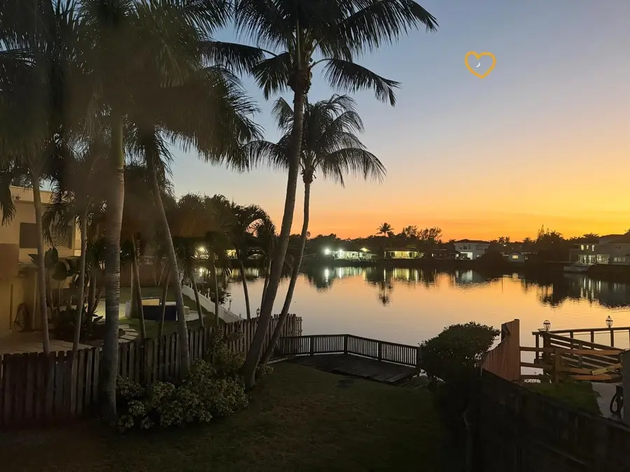 2390 NE 199th Street, Aventura, FL 33180 - #2