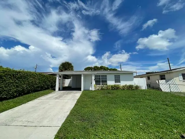1104 W 24th Street, Riviera Beach, FL 33404 - #1