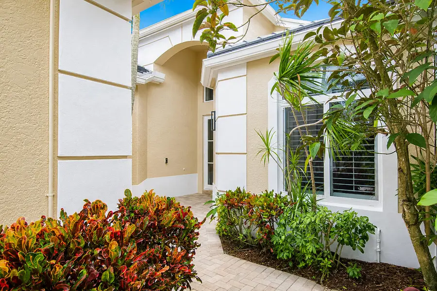 16053 Villa Vizcaya Place, Delray Beach, FL 33446 - #2
