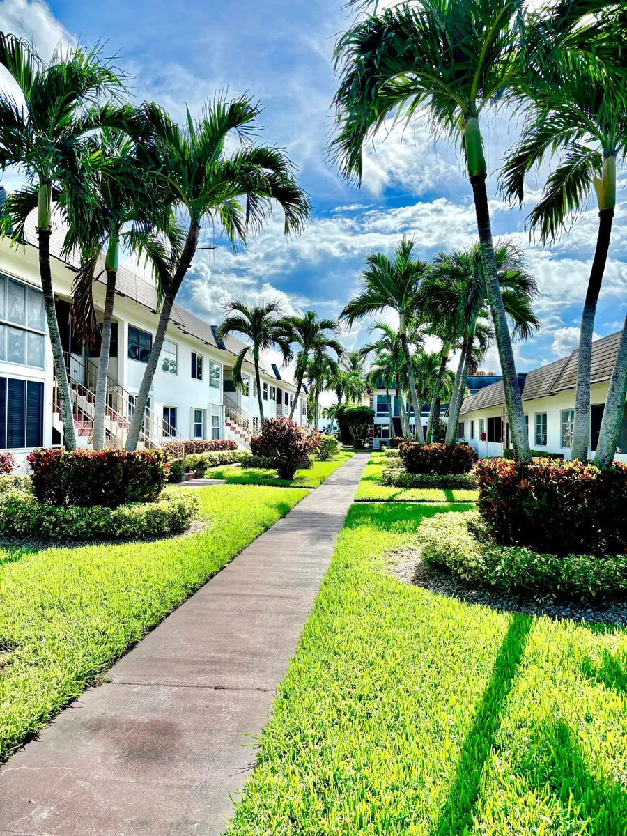 16 Plymouth A, West Palm Beach, FL 33417 - #2