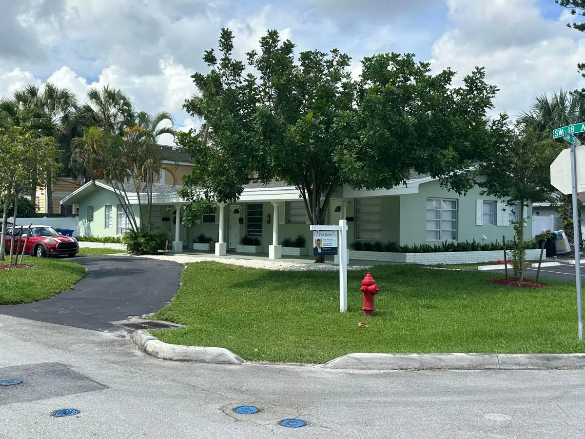 425 SW 18th Avenue, Fort Lauderdale, FL 33312 - #1