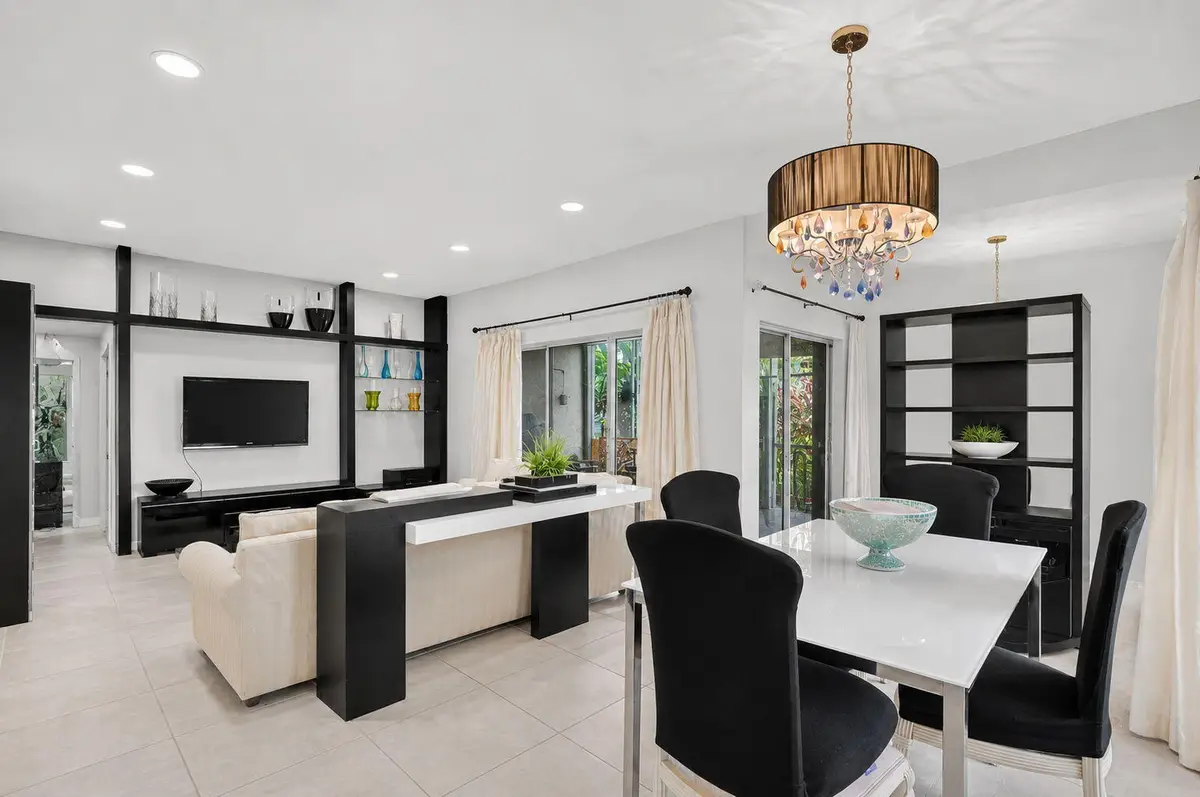 6487 Via Regina, Boca Raton, FL 33433 - #1
