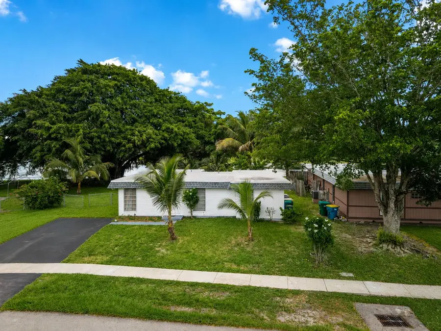 6807 NW 80th Court, Tamarac, FL 33321 - #3