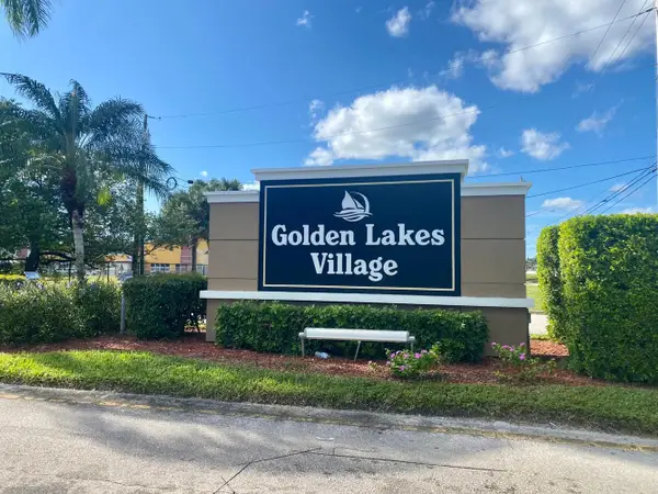 156 Lake Evelyn Drive, West Palm Beach, FL 33411