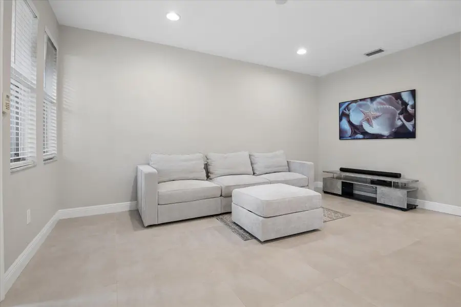 950 Marina Del Ray Lane #4, West Palm Beach, FL 33401 - #3