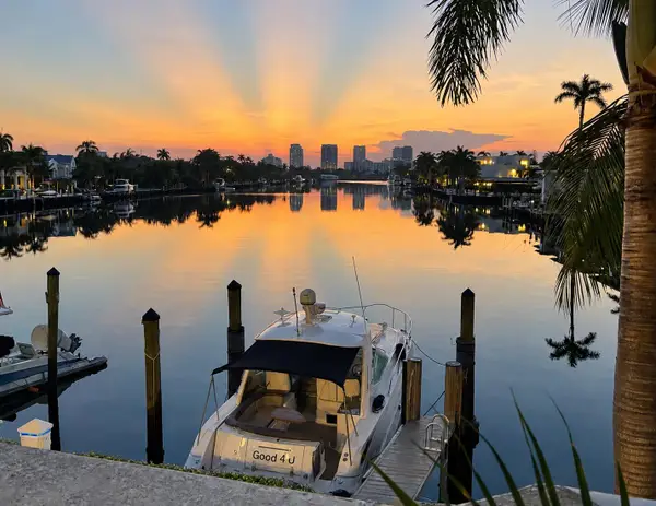 516 Hendricks Isle #2C, Fort Lauderdale, FL 33301