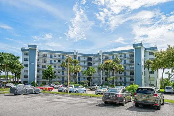 4640 Lucerne Lakes Boulevard W #303, Lake Worth, FL 33467