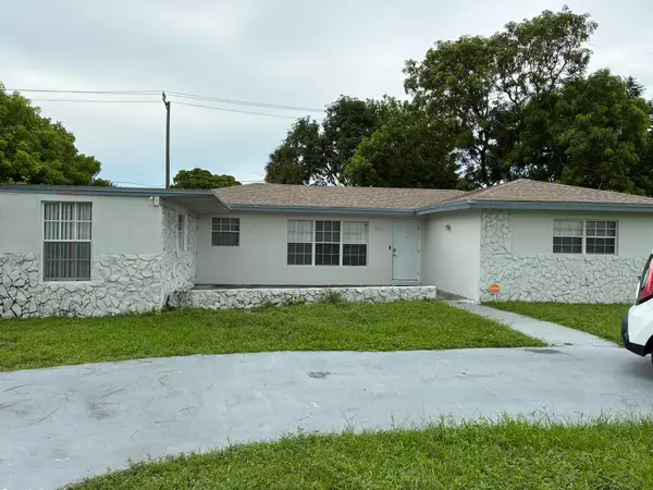 3307 Auburn Boulevard, Fort Lauderdale, FL 33312