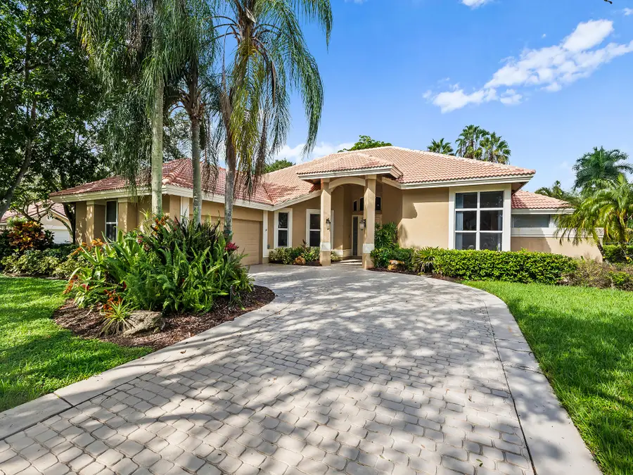 1207 Manor Drive S, Weston, FL 33326 - #2