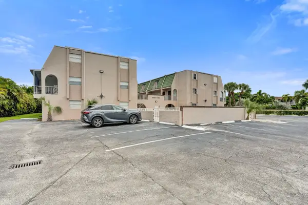 1100 SE 4th Avenue #5, Deerfield Beach, FL 33441