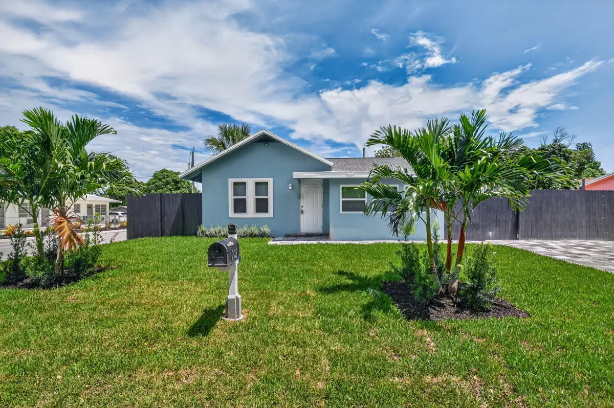 1002 S B Street, Lake Worth Beach, FL 33460 - #1