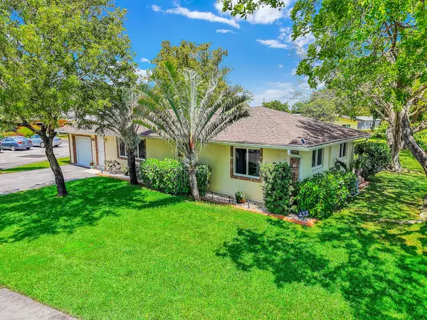 432 SW Natura Avenue, Deerfield Beach, FL 33441