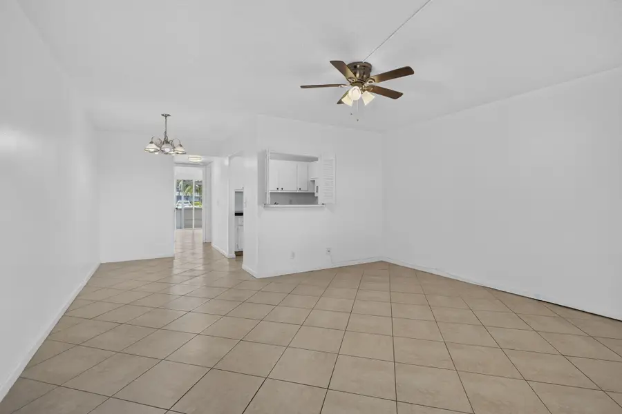 79 Chatham D, West Palm Beach, FL 33417 - #3