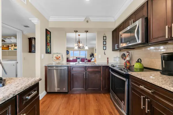 7240 Huntington Lane #703, Delray Beach, FL 33446
