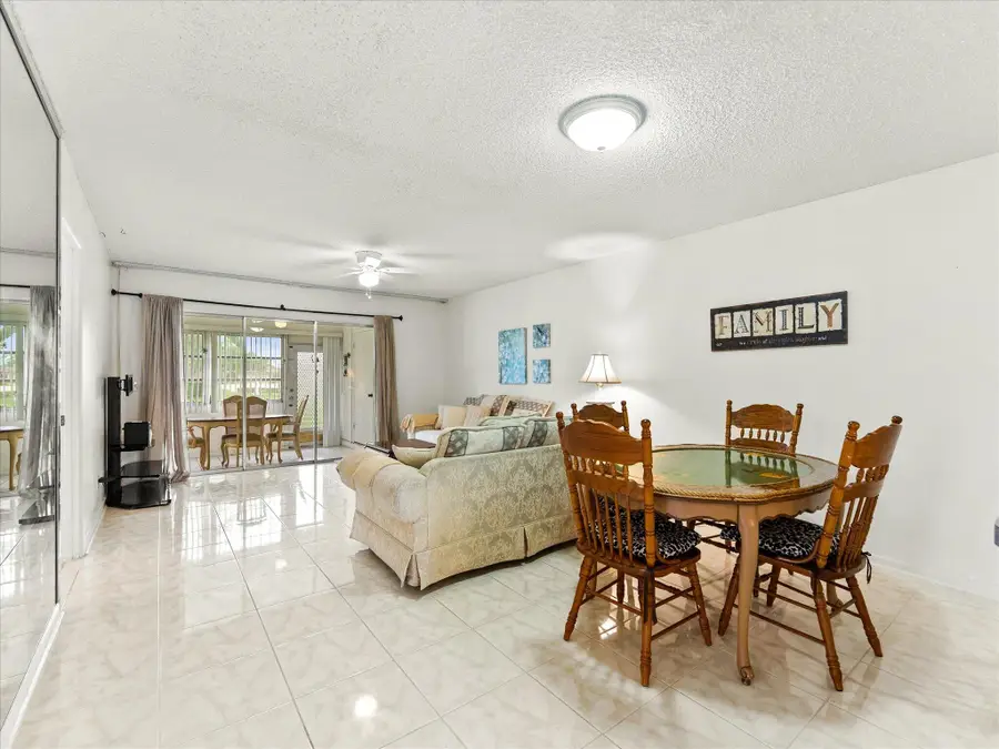 341 A Covered Bridge Boulevard, Lake Worth, FL 33467 - #3