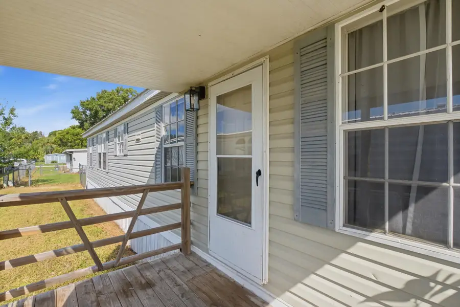 407 NE 9th Avenue, Okeechobee, FL 34972 - #3
