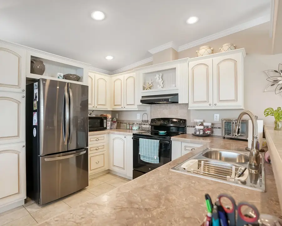 5420 Lagoon Drive, Fort Lauderdale, FL 33312 - #3