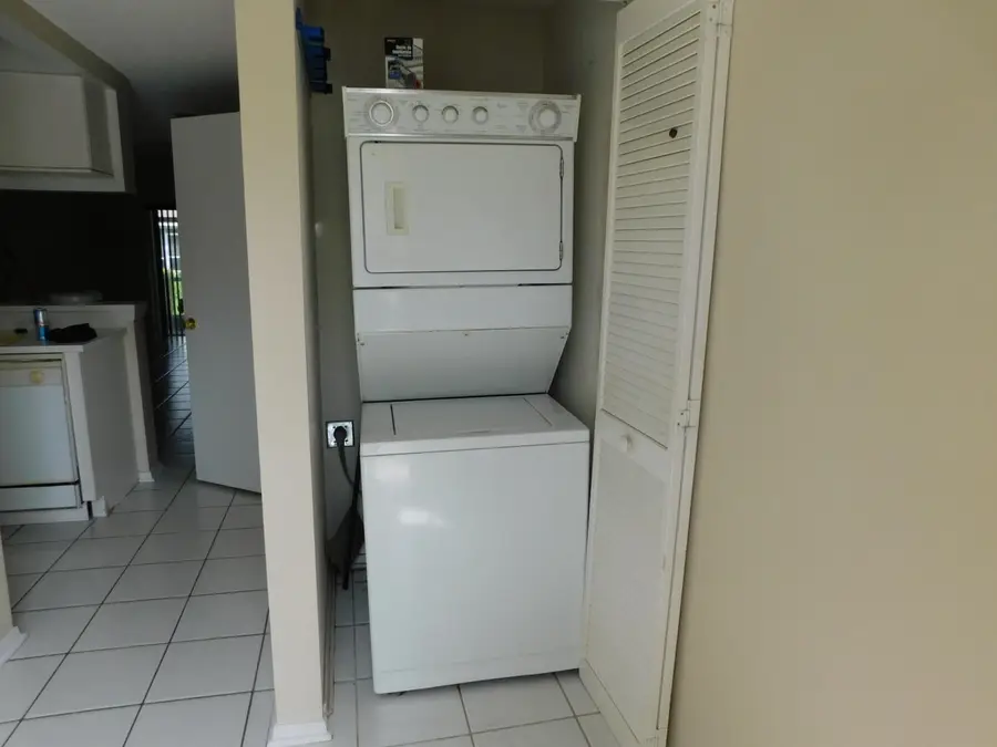 50 Simonton Circle, Weston, FL 33326 - #3