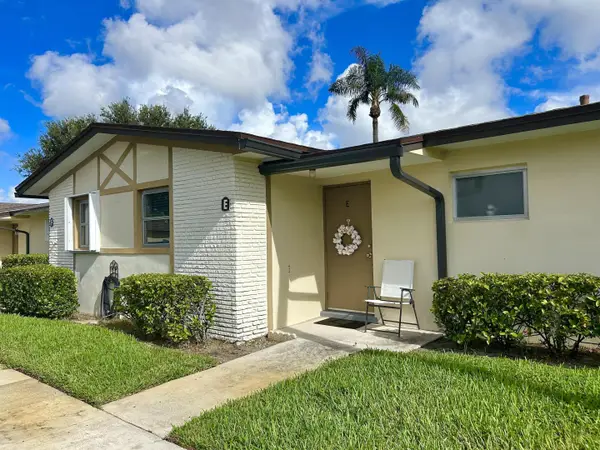 2811 Ashley Drive W #E, West Palm Beach, FL 33415