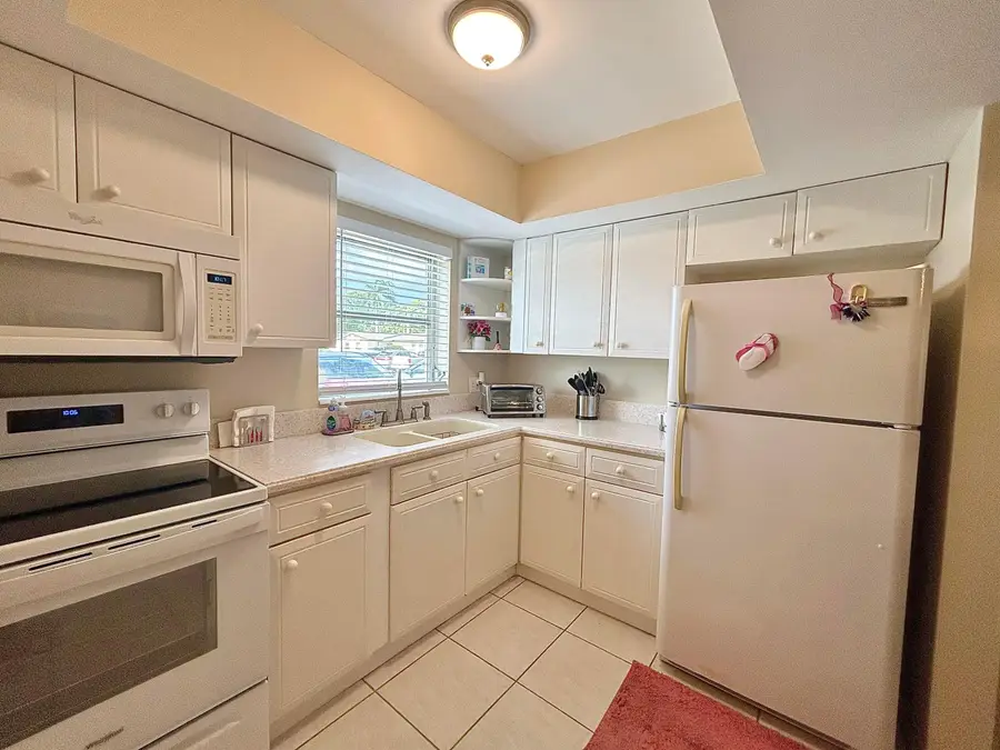 2811 Ashley Drive W #E, West Palm Beach, FL 33415 - #2