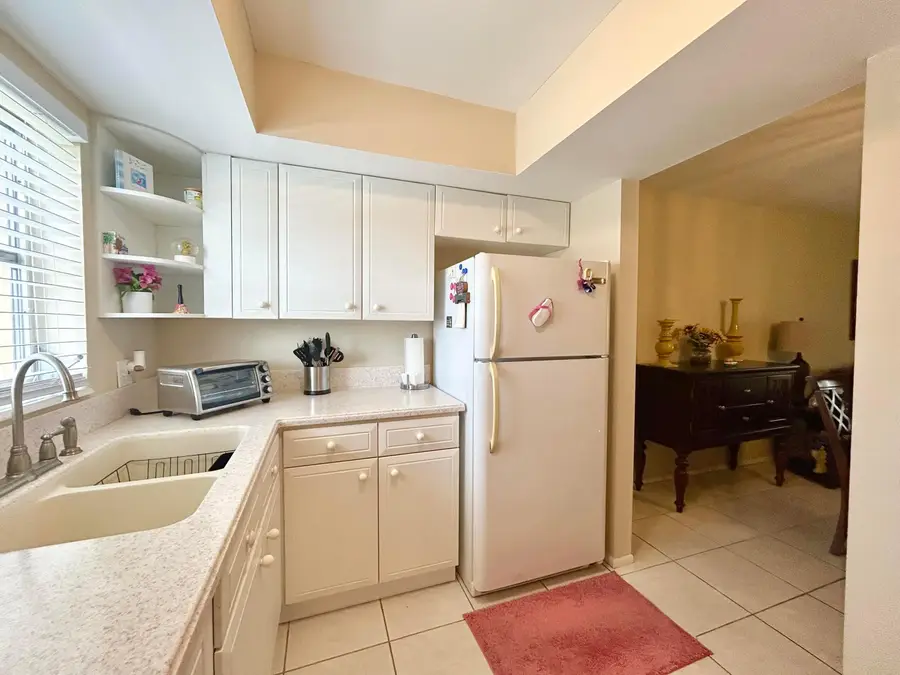 2811 Ashley Drive W #E, West Palm Beach, FL 33415 - #3