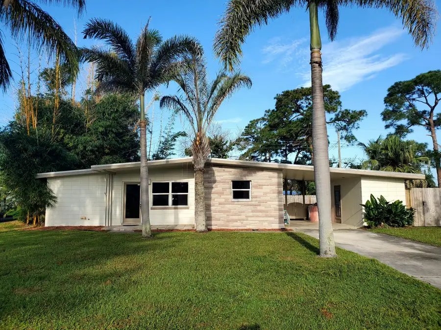 406 Poplar Avenue, Port Saint Lucie, FL 34952 - #3
