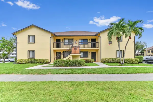 4717 Lucerne Lakes Boulevard E #201, Lake Worth, FL 33467