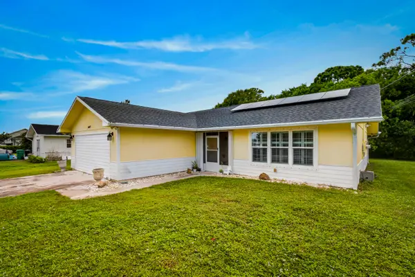 6007 Raintree Trail, Fort Pierce, FL 34982