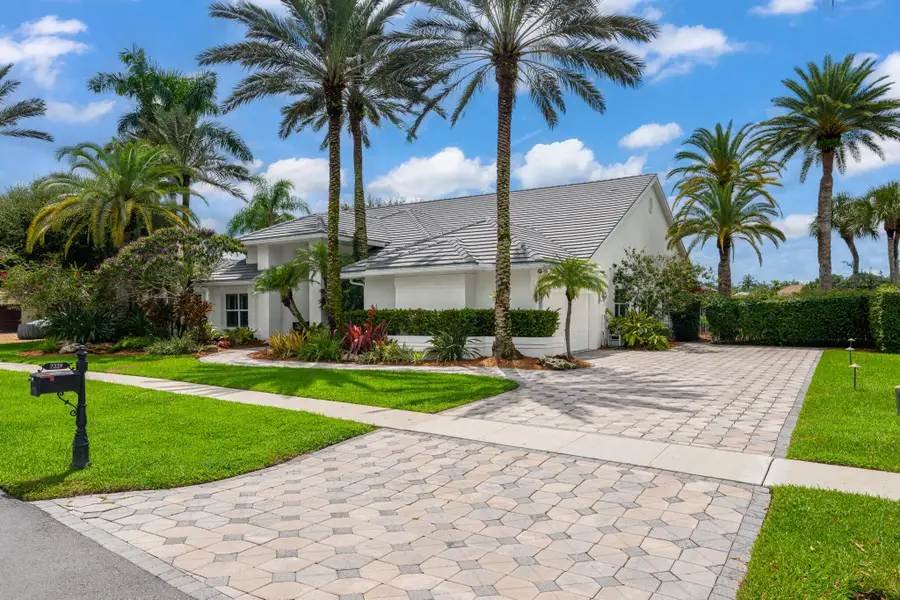2339 Newbury Drive, Wellington, FL 33414 - #2