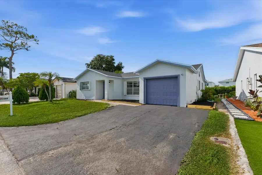 7198 Pine Forest Circle E, Lake Worth, FL 33467 - #3