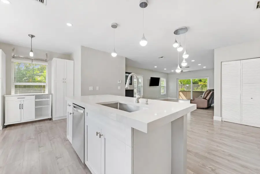 191 SE 1st Circle, Boynton Beach, FL 33435 - #3