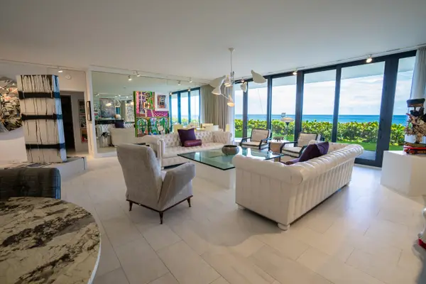 2000 S Ocean Boulevard, Palm Beach, FL 33480