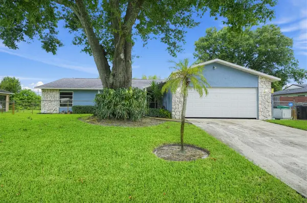1738 SW Beeker Street, Port St Lucie, FL 34953