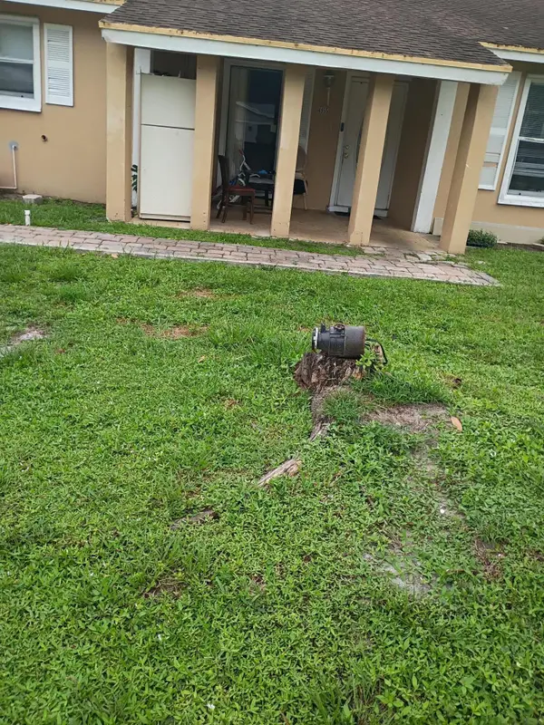 Address Withheld By Seller, West Palm Beach, FL 33417
