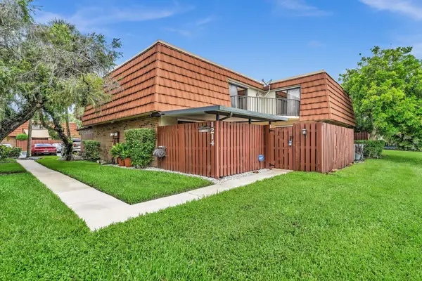 1214 SW 120th Way #1214, Davie, FL 33325