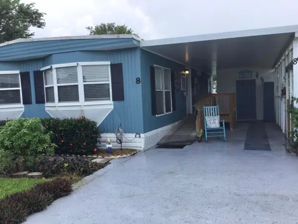 8 Santa Fe Lane, Port St Lucie, FL 34952