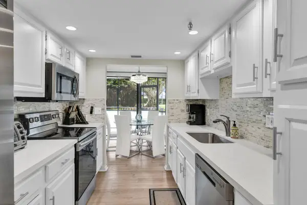 899 Jeffery Street #109, Boca Raton, FL 33487