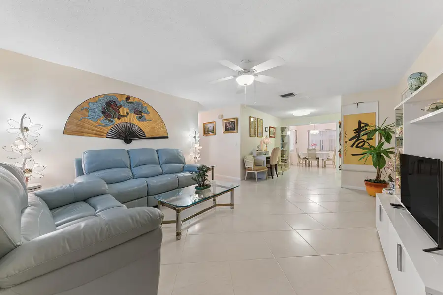 507 SW 18th Street, Boynton Beach, FL 33426 - #2