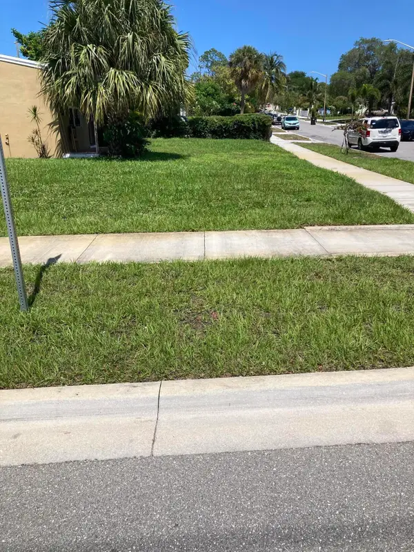 939 35th Street, West Palm Beach, FL 33407