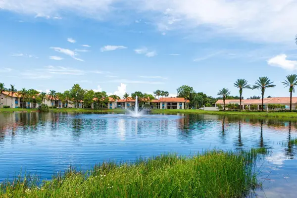 1524 Lake Crystal Drive #E, Royal Palm Beach, FL 33411
