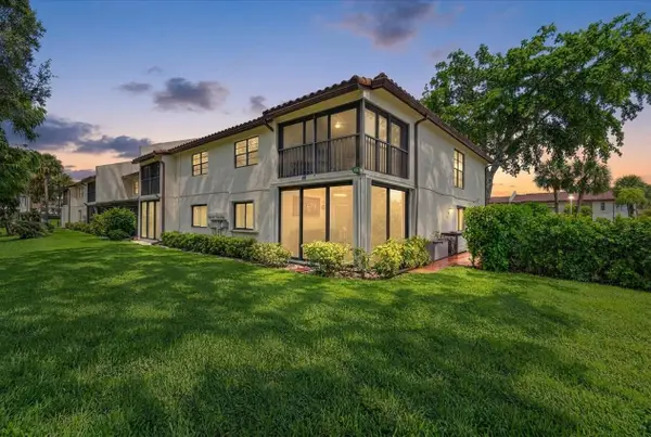 21864 Arriba Real, Boca Raton, FL 33433