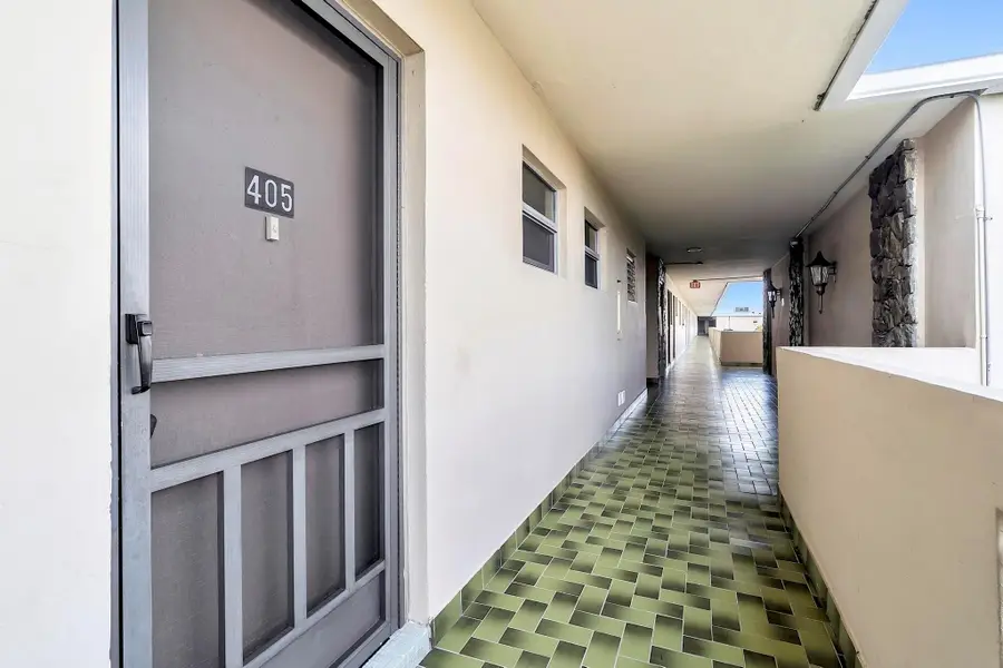 1690 NE 191st Street #405-1, North Miami Beach, FL 33179 - #3
