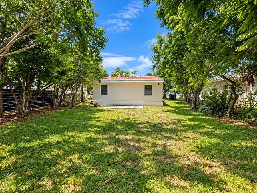 1026 NW 7th Avenue, Fort Lauderdale, FL 33311 - #2