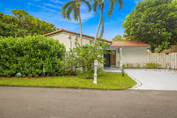 2780 Norfolk Pine Court, Lake Worth, FL 33462