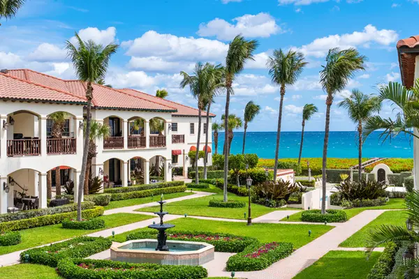 5833 N Ocean Boulevard #D2, Ocean Ridge, FL 33435