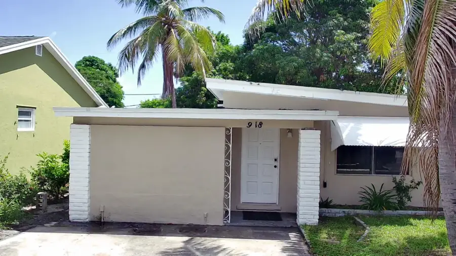 918 N C Street, Lake Worth Beach, FL 33460 - #3